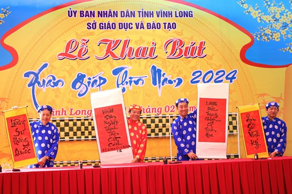 Vĩnh Long: Ấn tượng Lễ khai bút Xuân Giáp Thìn 2024 - Anh 1