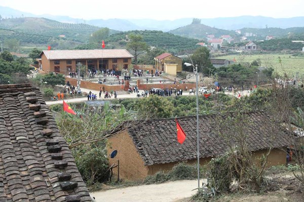 Hoi hat Sloong hao va phien cho xuan vung cao Luc Ngan - Anh 5