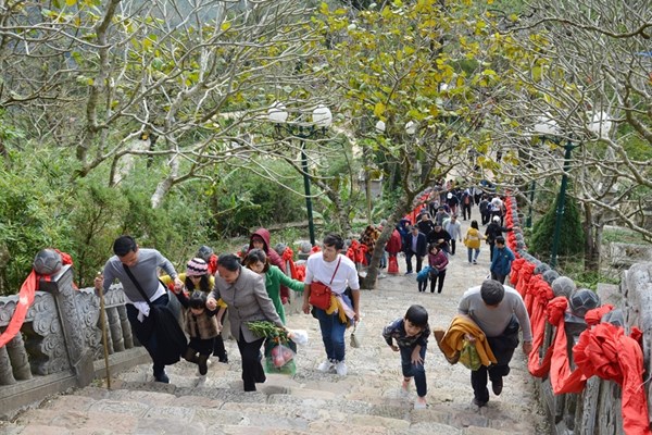 Tăng cường trách nhiệm của địa phương trong quản lý, tổ chức lễ hội: Nói không với tiêu cực, phản cảm - Anh 3