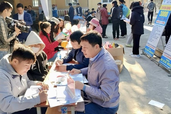Hơn 9.000 lao động ở Thanh Hóa có việc làm mới trong 3 tháng đầu năm 2024 - Anh 1