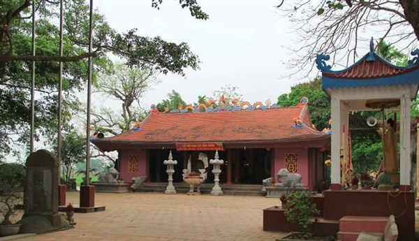 Lễ hội đền Trần ở Thanh Hóa diễn ra trong hai ngày 23 và 24.2 - Anh 2