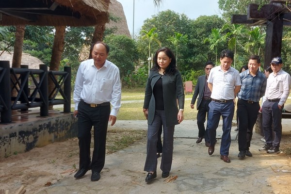 Kiểm tra công tác chuẩn bị tổ chức Ngày hội “Sắc Xuân trên mọi miền Tổ quốc” - Anh 3
