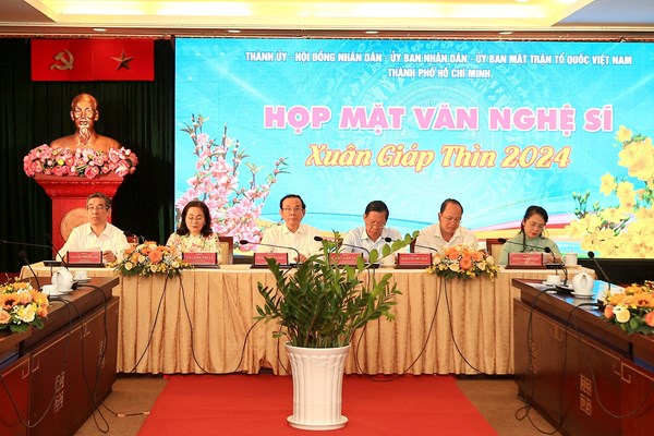 TP.HCM: Tập trung đầu tư cho ngành văn hóa ngang bằng với kinh tế - Anh 1