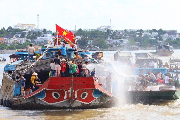 Cần Thơ: Lễ cầu an Miễu Bà Xóm Chài - Anh 4