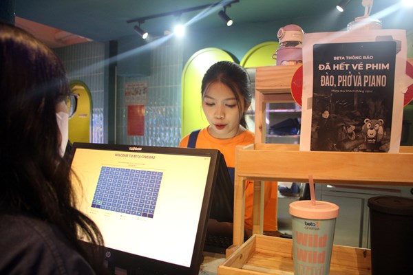 "Đào, phở và piano" chiếu ở TP.HCM: Rạp hết vé, khán giả sẵn sàng mua vé trước - ảnh 5