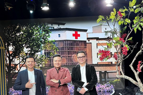 Ca khúc ý nghĩa nhân ngày Thầy thuốc Việt Nam 27.2 - Anh 4