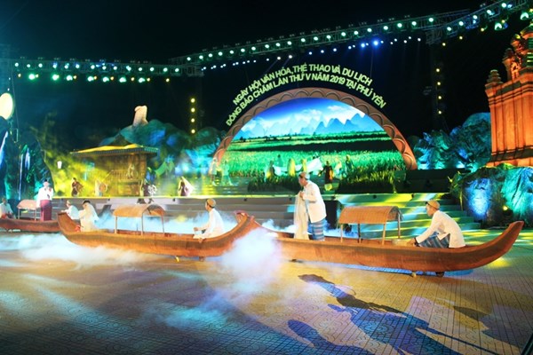 Quy hoạch tỉnh Phú Yên: Du lịch trở thành ngành kinh tế mũi nhọn - Anh 3