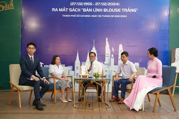 Ra mắt sách Bản lĩnh blouse trắng - Anh 1