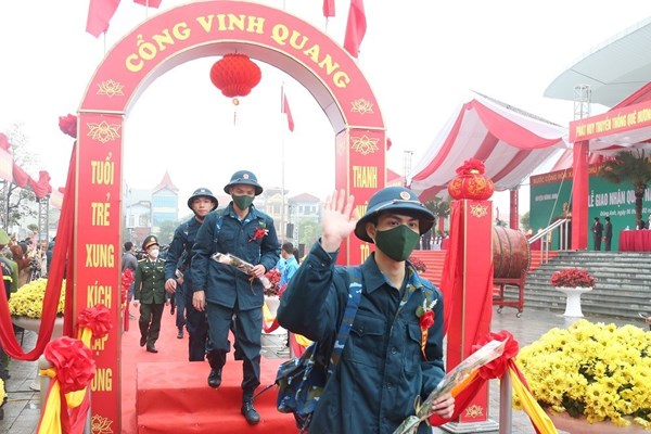 Tân binh tự hào ngày lên đường nhập ngũ - Anh 1
