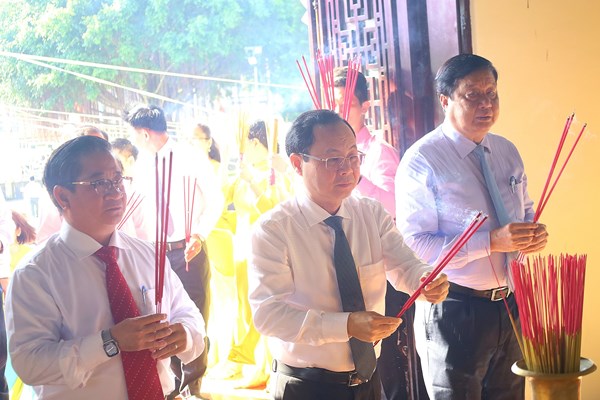 Cần Thơ: Lễ Kỷ niệm 152 năm ngày mất danh nhân văn hóa Bùi Hữu Nghĩa - Anh 2