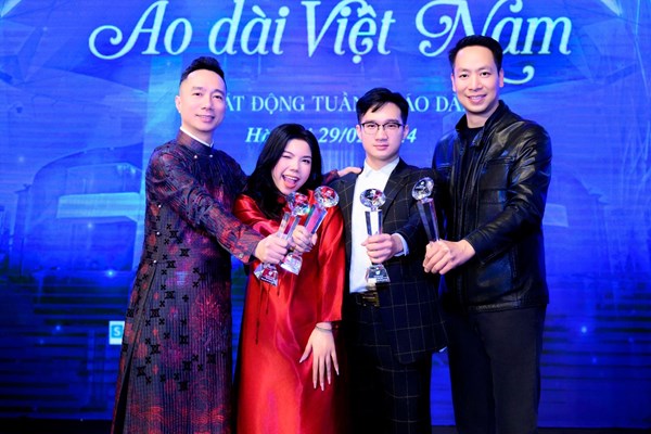 Mãn nhãn với đêm hội phát động Tuần lễ áo dài năm 2024 - Anh 4