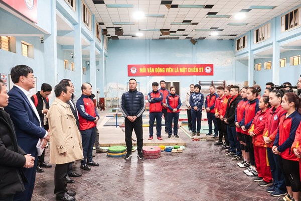 Thứ trưởng Hoàng Đạo Cương kiểm tra công tác chuẩn bị cho Olympic Paris 2024 - Anh 2