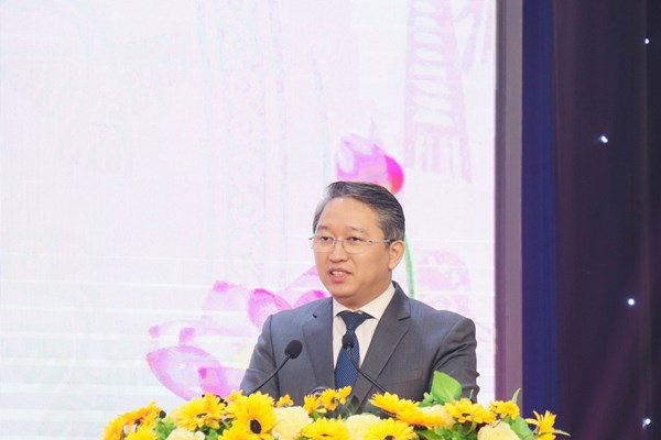 Hội thảo khoa học về giá trị văn hóa, con người Nha Trang - Anh 2