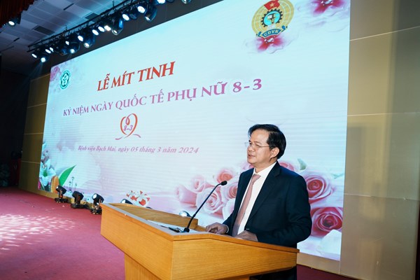 Lời ca tiếng hát kỷ niệm ngày 8.3 của các y, bác sĩ - Anh 1