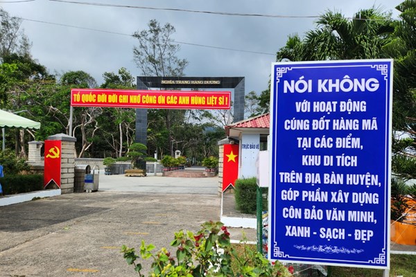 Côn Đảo sẽ kiên quyết: Nói không với đốt hàng mã tại các di tích - Anh 1