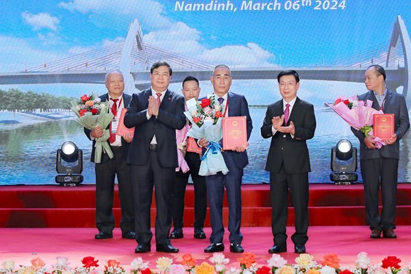 Nam Định công bố Quy hoạch tỉnh thời kỳ 2021-2030, tầm nhìn đến năm 2050 và xúc tiến đầu tư năm 2024 - Anh 6