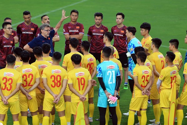Thay đổi để vượt khó - Anh 1