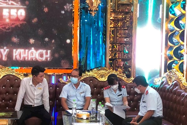 Công tác quản lý kinh doanh dịch vụ karaoke, vũ trường: Phân cấp, phân quyền gắn liền với trách nhiệm - Anh 1