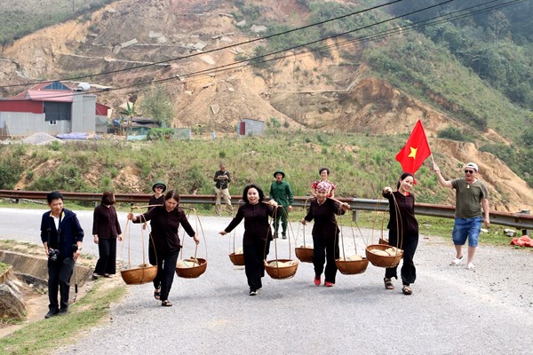 Điện Biên phát huy lợi thế để phát triển bền vững - Anh 2