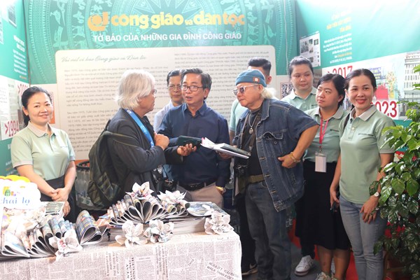 Sôi động Hội Báo toàn quốc 2024 - Anh 9