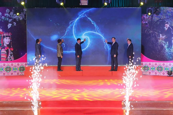 Điện Biên: Khai mạc Không gian văn hóa vùng cao - Anh 2