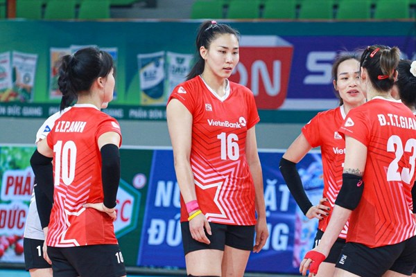 Khởi tranh Giải Bóng chuyền vô địch quốc gia Cúp hoá chất Đức Giang - Anh 2