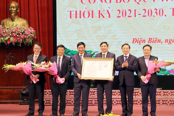 Đưa Điện Biên trở thành trung tâm du lịch về văn hóa, lịch sử - Anh 1