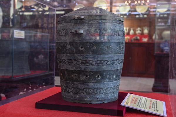 Về nội dung cấm kinh doanh mua bán bảo vật quốc gia: Nhằm ngăn chặn mua bán trái phép, hoặc hủy hoại... - Anh 1