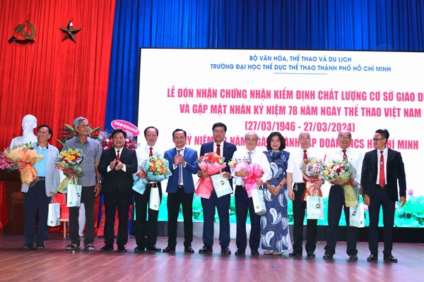 Trường Đại học TDTT TP.HCM đón nhận chứng nhận Kiểm định chất lượng cơ sở giáo dục - Anh 7