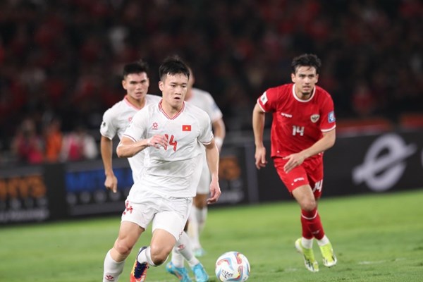 HLV Troussier: Chúng tôi không từ bỏ, phải nỗ lực hết sức ở trận lượt về - Anh 2