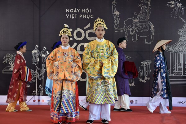 Lan tỏa Việt phục trong giới trẻ - Anh 1