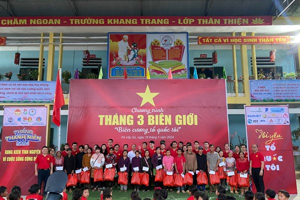 Đoàn Thanh niên Bộ VHTTDL: Hướng về nơi biên cương Tổ quốc - Anh 2
