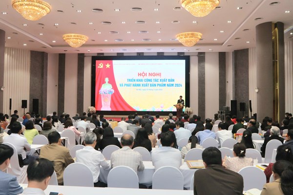 Ngành Xuất bản cần đổi mới để làm sách tốt hơn - Anh 3
