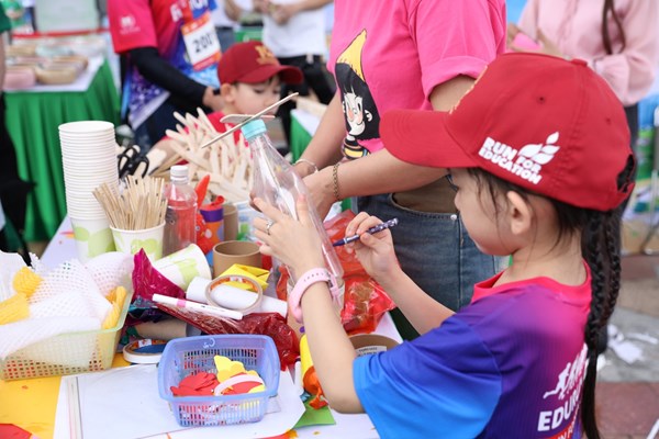 Hàng chục nghìn người “cháy” hết mình tại sự kiện vì môi trường “Ngày hội xanh” - Anh 7