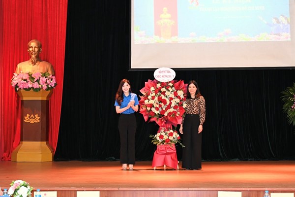 Đoàn Thanh niên Bộ VHTTDL: Quyết tâm vì sự nghiệp phát triển ngành VHTTDL - Anh 1