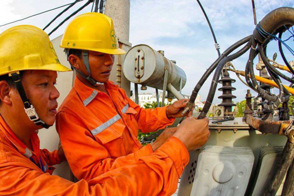 Điều chỉnh giá bán điện bình quân tối thiểu là 3 tháng một lần - Anh 1