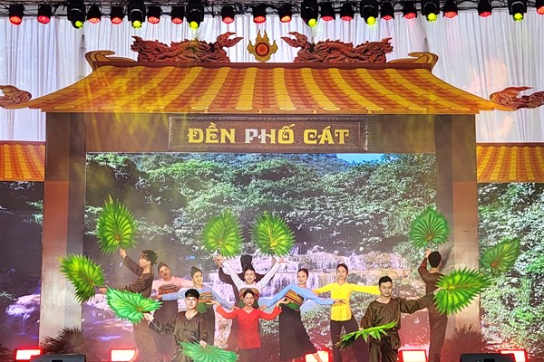 Lễ hội đền Phố Cát, nét đặc sắc văn hóa truyền thống - Anh 1