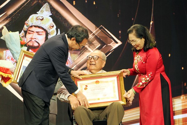 TP.HCM tôn vinh Nghệ nhân nhân dân, Nghệ nhân ưu tú, Nghệ sĩ nhân dân, Nghệ sĩ ưu tú - Anh 2