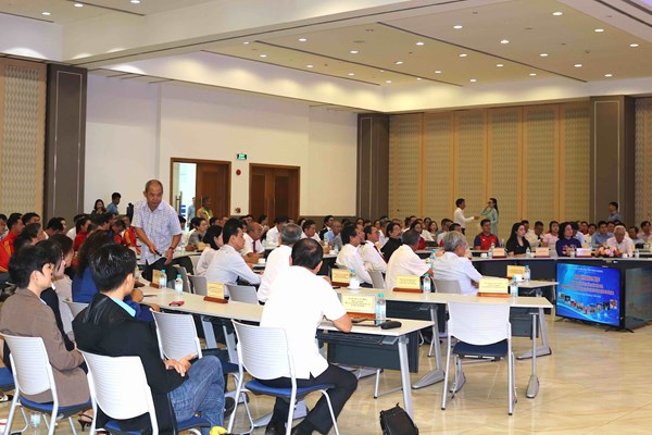 Bình Dương tổ chức Tọa đàm khoa học về phát triển Thể dục thể thao - Anh 1
