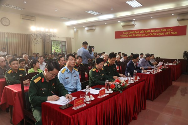 Sáng tác tranh cổ động kỷ niệm 80 năm Ngày thành lập QĐND Việt Nam - Anh 3