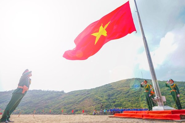 3.200 người xếp hình bản đồ Việt Nam tại Giải vô địch marathon quốc gia Báo Tiền Phong - Anh 2