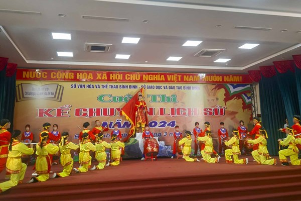 Bình Định: 20 trường THCS thi “Kể chuyện lịch sử” - Anh 1
