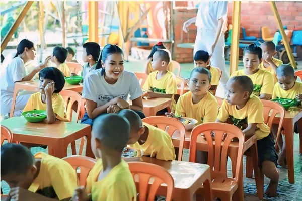 Chọn hoa hậu bằng truyền hình thực tế: Tìm kiếm tài năng hay mải mê lợi nhuận? - Anh 2