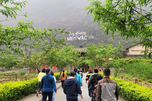 Cần định vị rõ nét thương hiệu du lịch Hà Giang - Anh 2