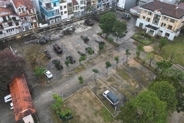 Di dời Bảo tàng Lịch sử tỉnh Thừa Thiên Huế đến nơi ở mới: Bảo tàng chỉ là... nhà kho cất giữ hiện vật - Anh 4