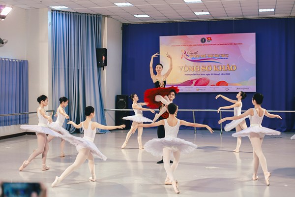Cuộc thi tài năng nghệ thuật múa Thái Ly năm 2024 - Anh 1