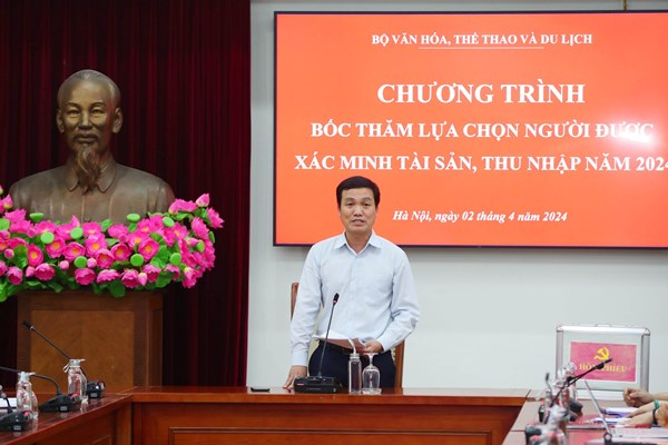 Bộ VHTTDL tổ chức bốc thăm lựa chọn người được xác minh tài sản, thu nhập năm 2024 - Anh 1
