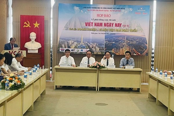 Phát động Cuộc thi ảnh Việt Nam Ngày nay lần thứ sáu - Anh 1