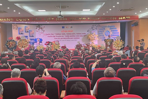Tác giả Nguyễn Huy Hoàng ra mắt 2 tác phẩm về đất nước Nga - Anh 2