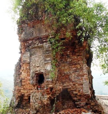 Tháp cổ giữa đại ngàn chờ “chống sập” - Anh 3